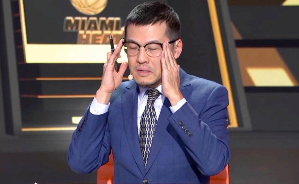 舔鞋vk