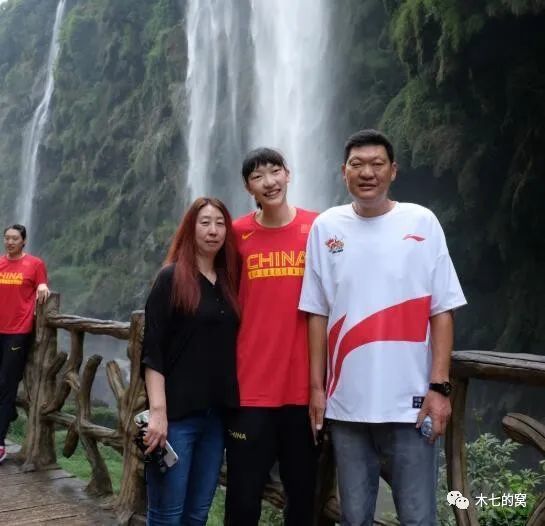 亚洲免费在线观看视频